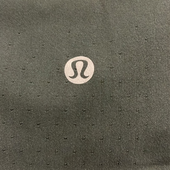 Lululemon top - Picture 3 of 4